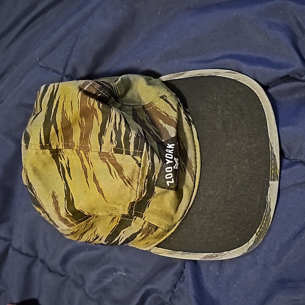 Zoo York Hat (new) Green Camo